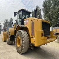 Nakladalec na kolesih Caterpillar 972